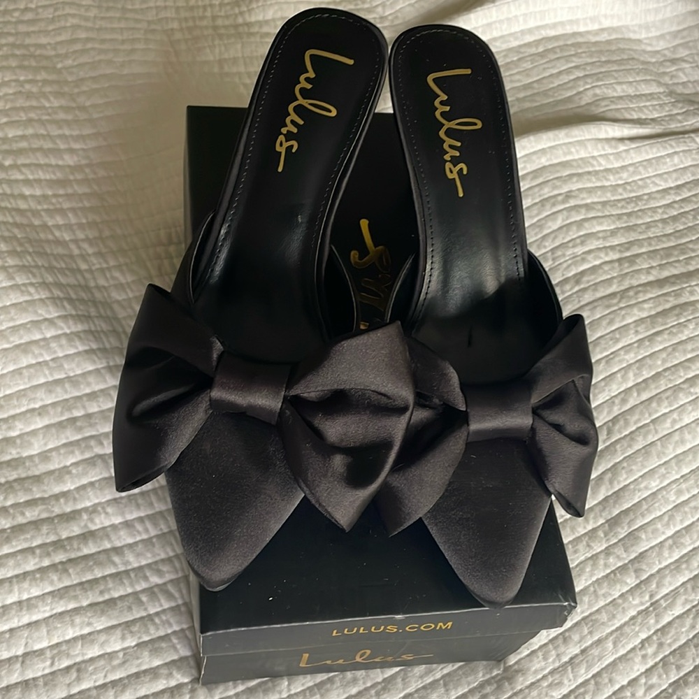 Lulus black satin pointed toe bow heels